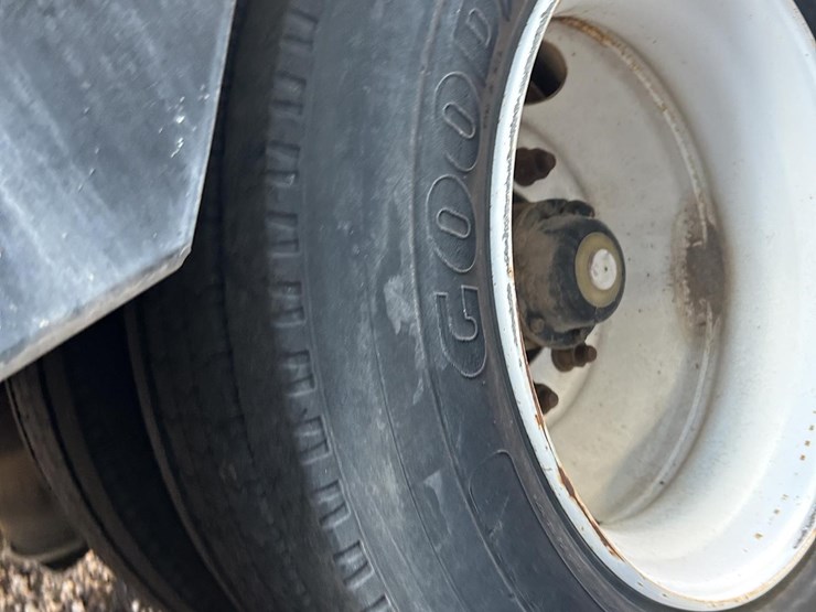 1999-kentucky-trailer-image-37