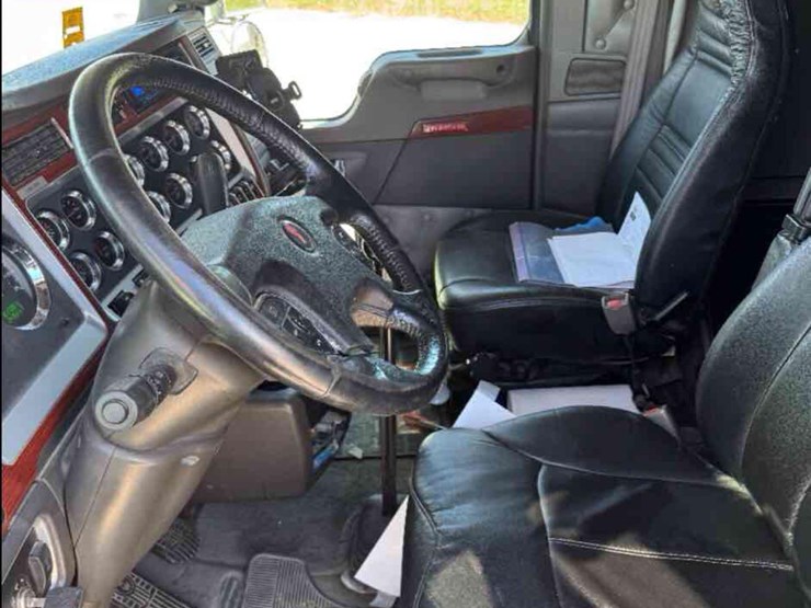 2007-kenworth-t800-image-11