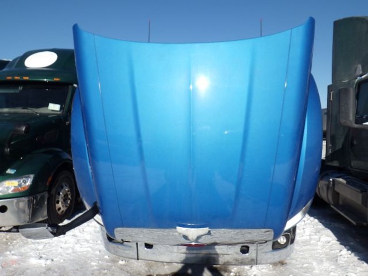 2019-peterbilt-579-image-25