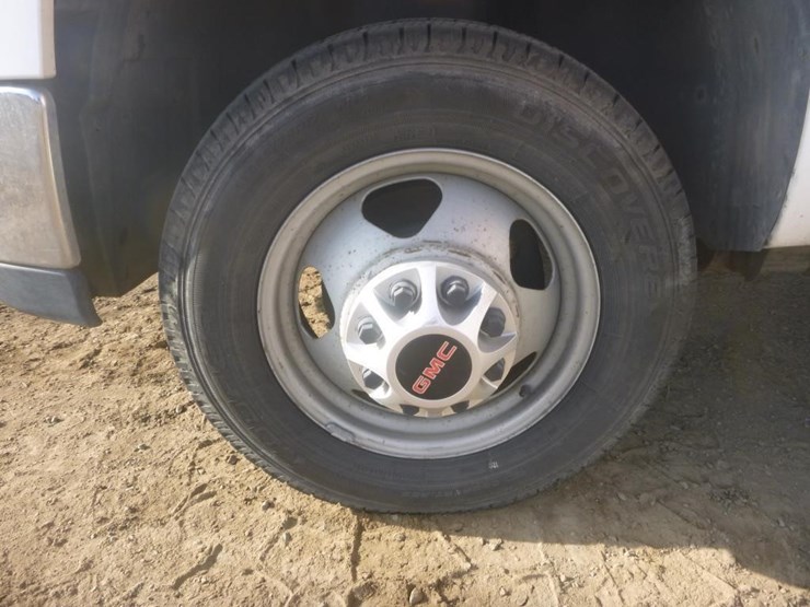 2008-gmc-3500-image-15