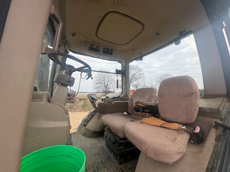 john-deere-8320r-image-52