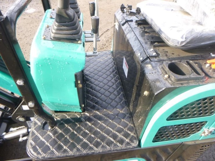 agt-qh12r-hydraulic-excavator-image-20