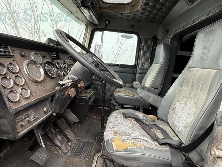 1991-kenworth-t600-image-11