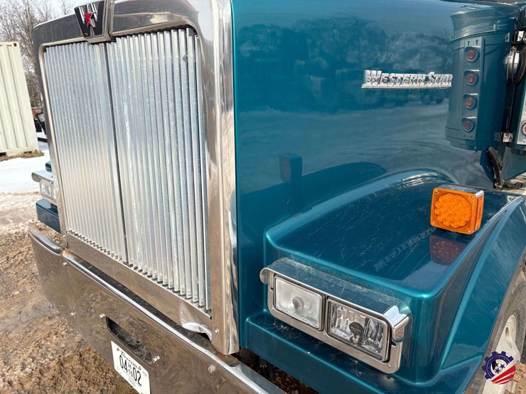 2021-western-star-4900ex-image-18