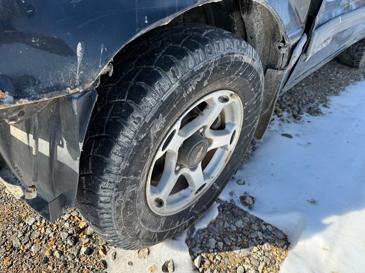 2001-chevrolet-tracker-image-28