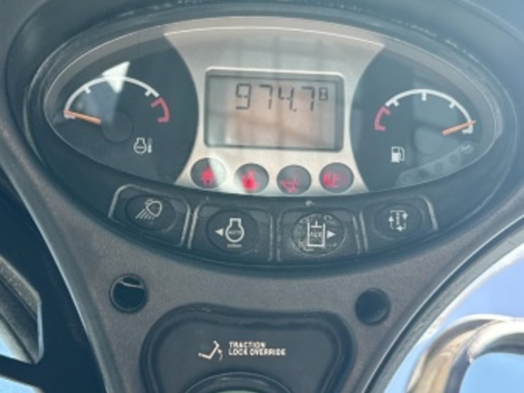 2017-bobcat-t650-image-32