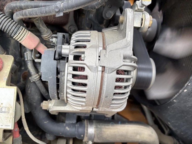 2018-case-580sn-image-65