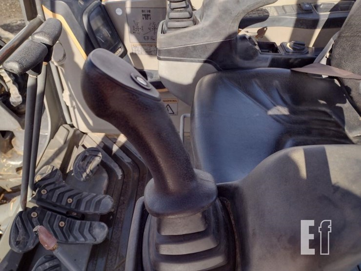 2016-volvo-ecr58d-image-11