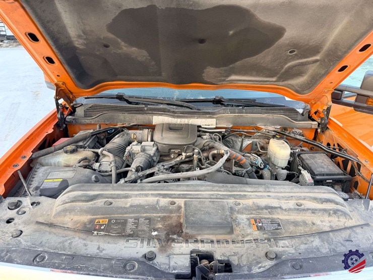 2015-chevrolet-silverado-3500hd-image-53