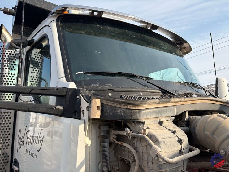 2019-kenworth-t880-image-45