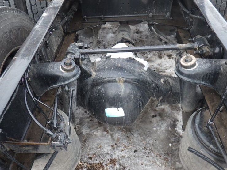 2022-kenworth-t680-image-14