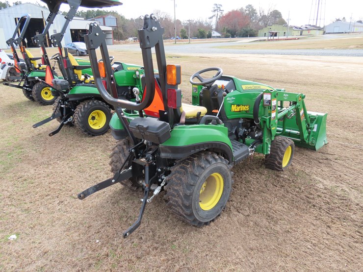 john-deere-1023e-image-8