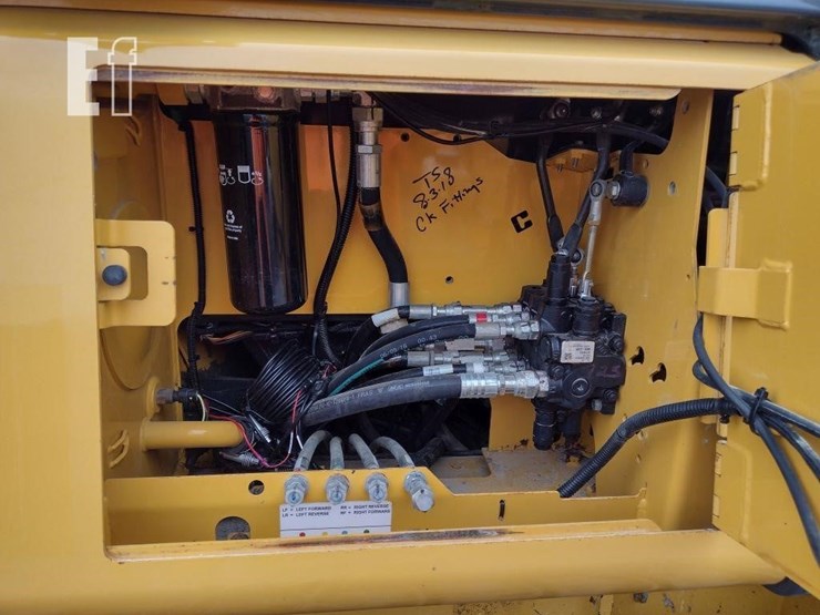 2016-deere-450j-lgp-image-41