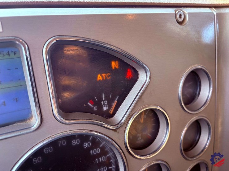 2017-mack-granite-gu713-image-62