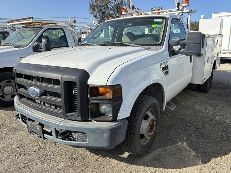 2008-ford-f350-image-1