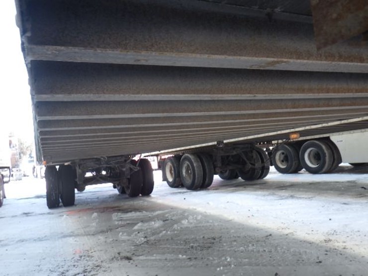 2016-great-dane-van-image-7