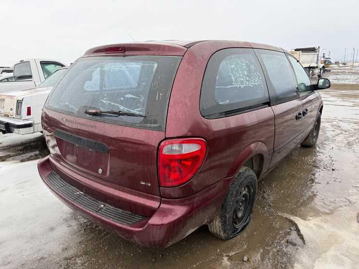 2002-dodge-grand-caravan-image-3