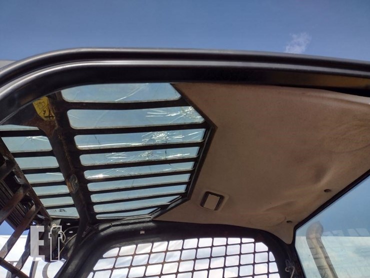 2013-jcb-527-55-image-11