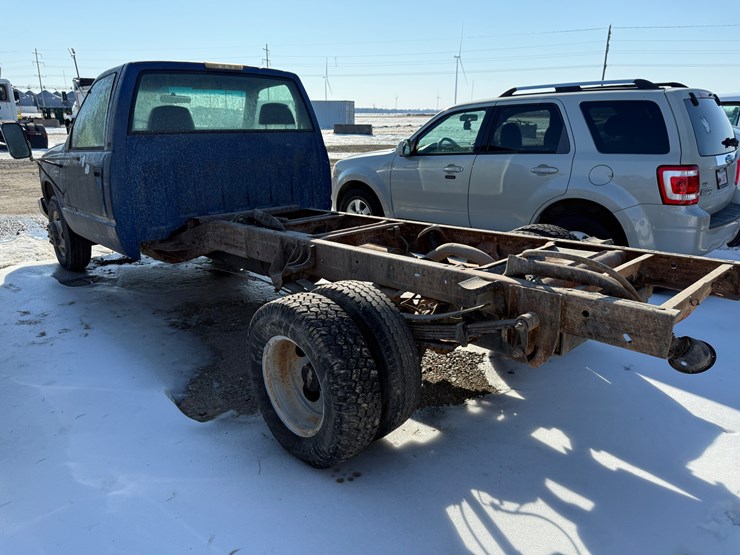 1997-chevrolet-3500-image-4