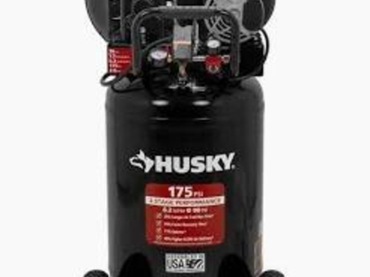 new-unused-30-gal-husky-belt-drive-air-compressor-image-1