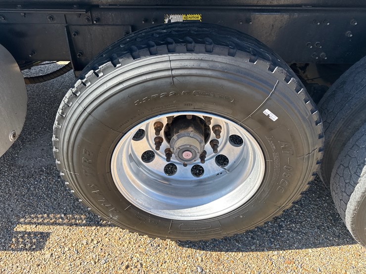 #32642-•-2018-mack-gu713-tri-axle-dump-image-7