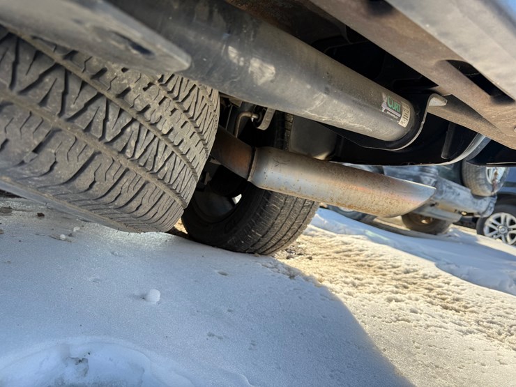 2004-chevrolet-tahoe-image-12