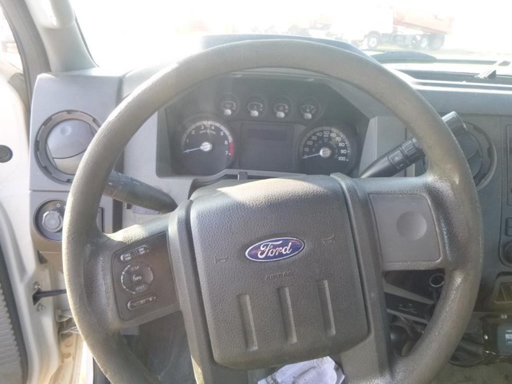 2014-ford-f250-image-16