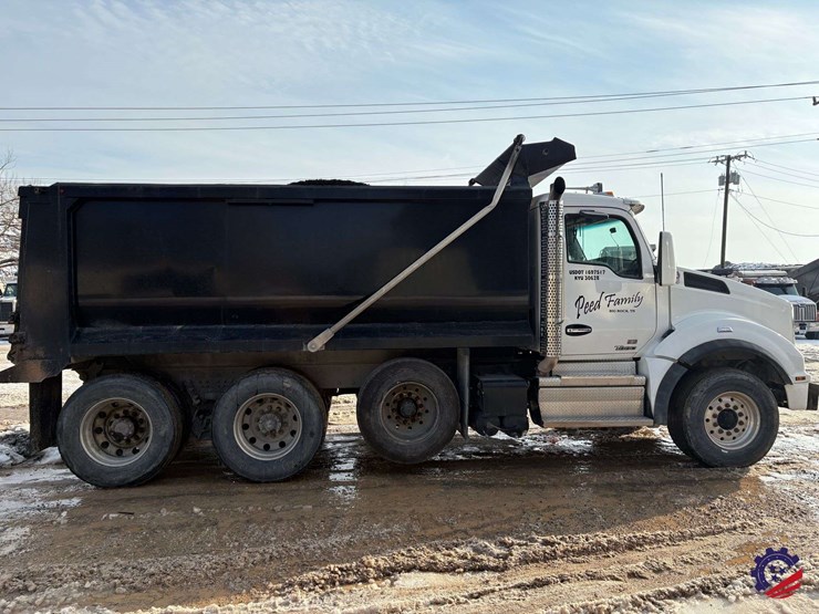 2019-kenworth-t880-image-6