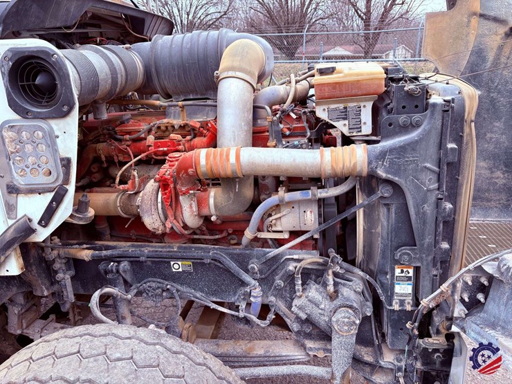 2016-kenworth-t800-image-58