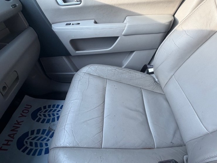 2011-honda-pilot-image-35