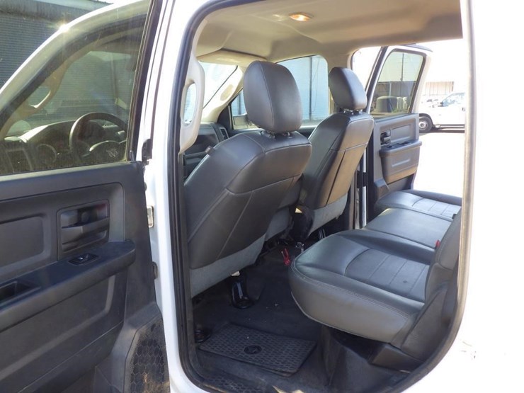 2015-dodge-2500-image-7