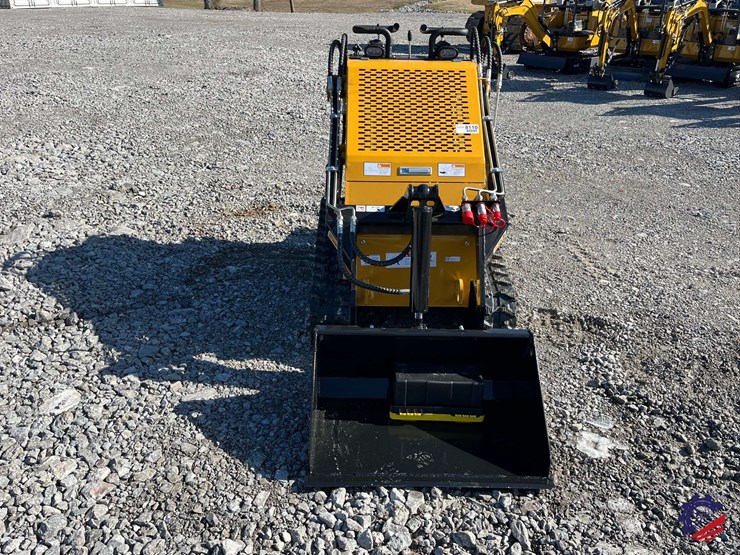 2026-agt-mx-crt23-compact-track-loader-mini-skid-steer-image-15