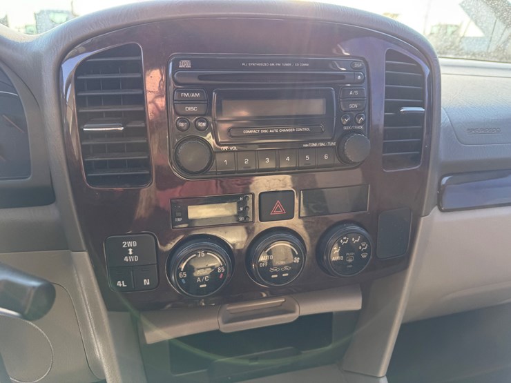 2005-suzuki-xl7-image-30