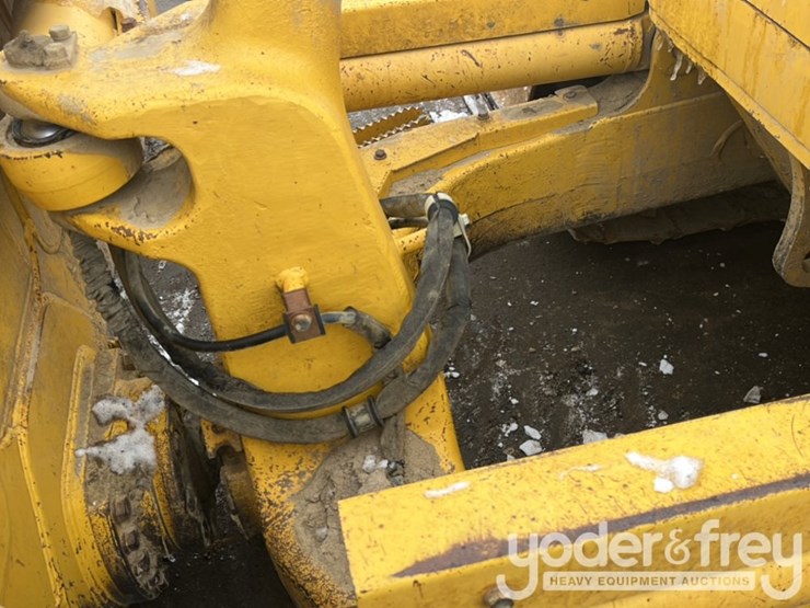 2014-komatsu-d61pxi-23-image-9