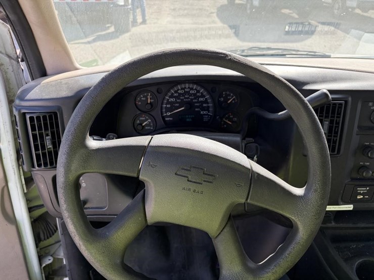 2007-utility-van-image-12