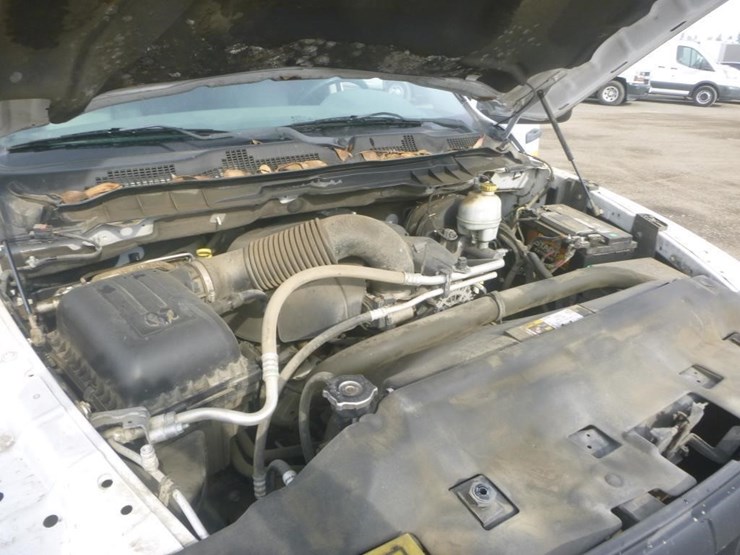 2014-dodge-1500-image-9