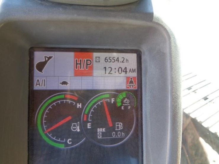 2015-deere-350g-lc-image-17