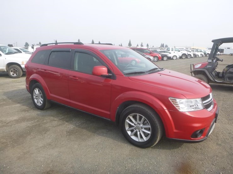 2015-dodge-journey-image-2