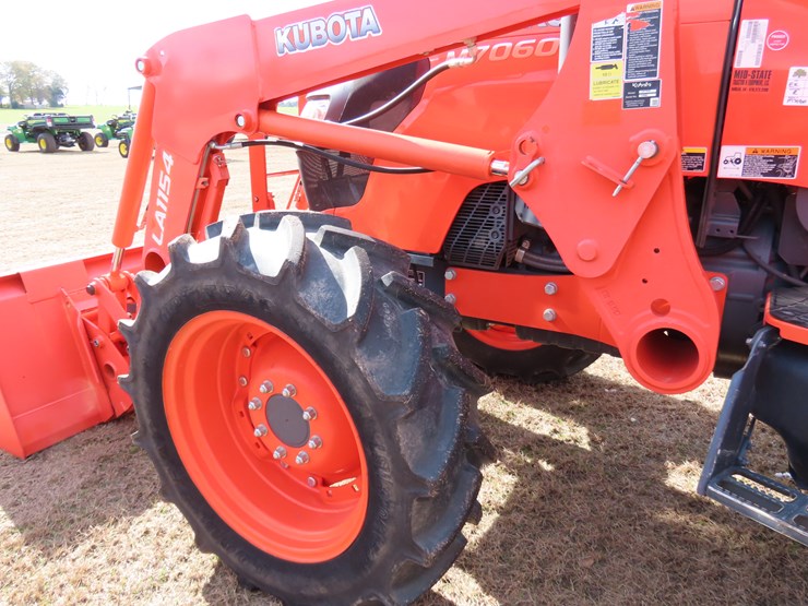 2019-kubota-m7060-image-14