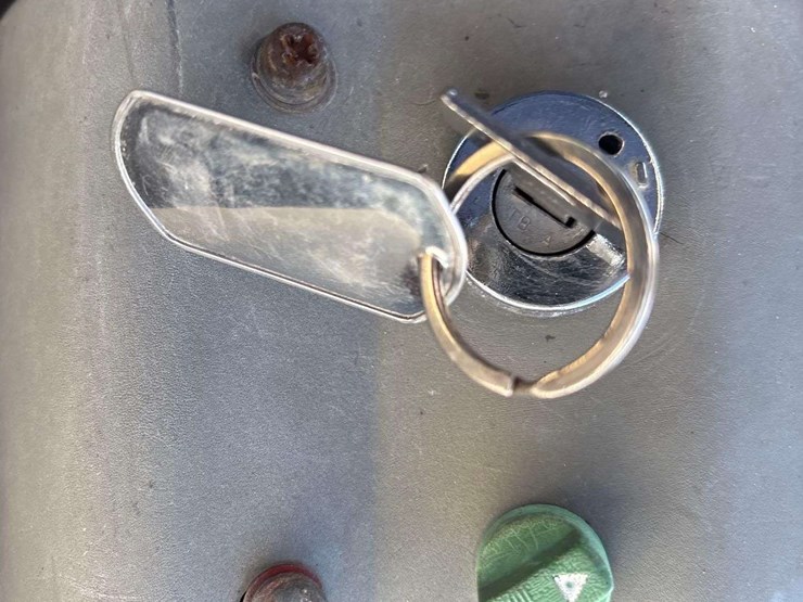 2014-takeuchi-tb228-image-19