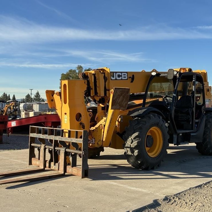 2019 JCB 512-56