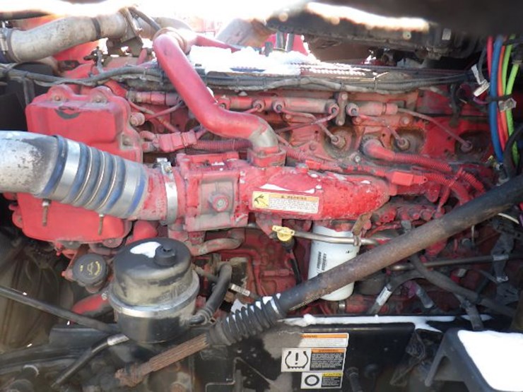 2017-peterbilt-579-image-19