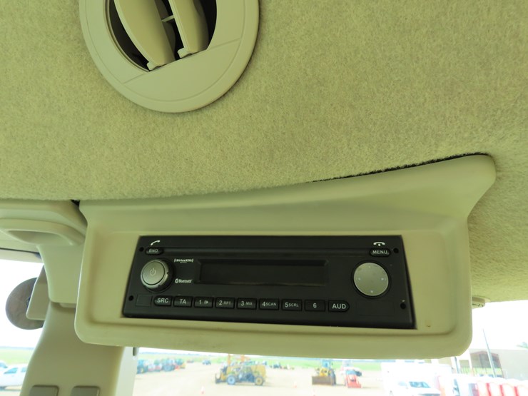 2022-john-deere-r4023-image-26