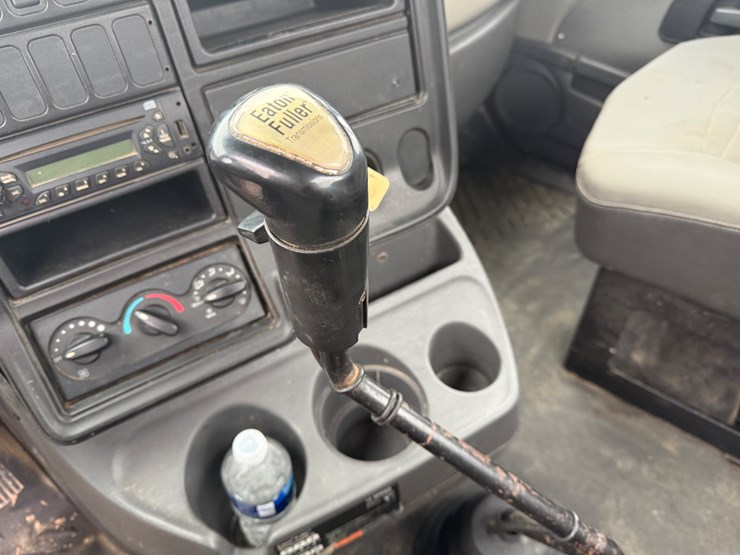 2013-timpte-hopper-bottom-image-59