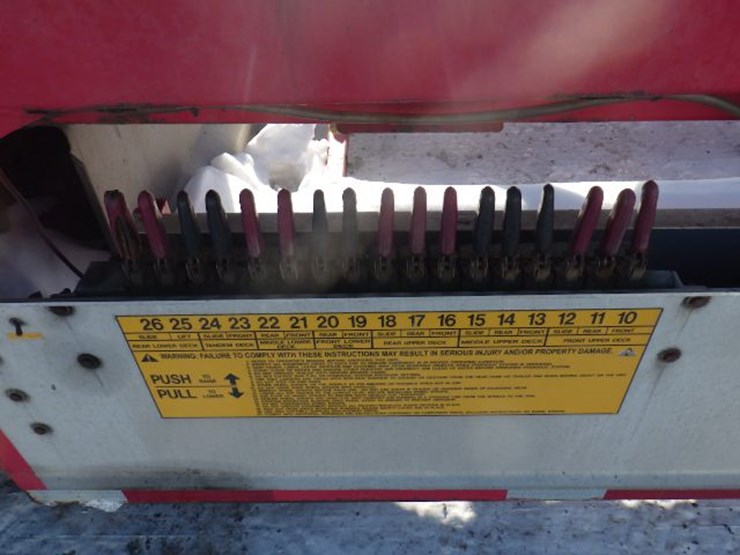 2015-peterbilt-389-image-9