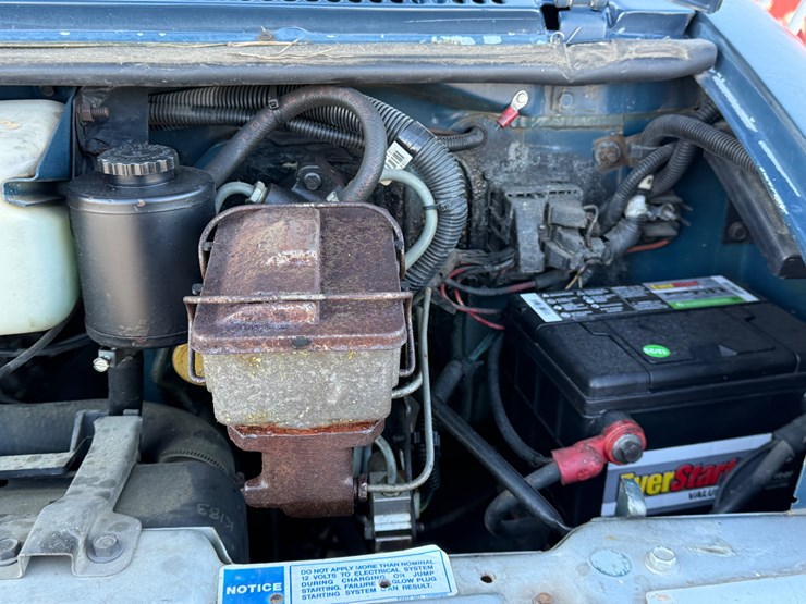 1991-chevrolet-c30-image-28