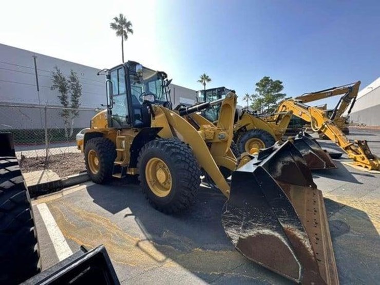 2023-caterpillar-910-image-3
