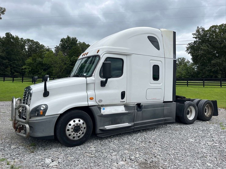 2018-freightliner-cascadia-evolution-t/a-truck-tractor-image-1
