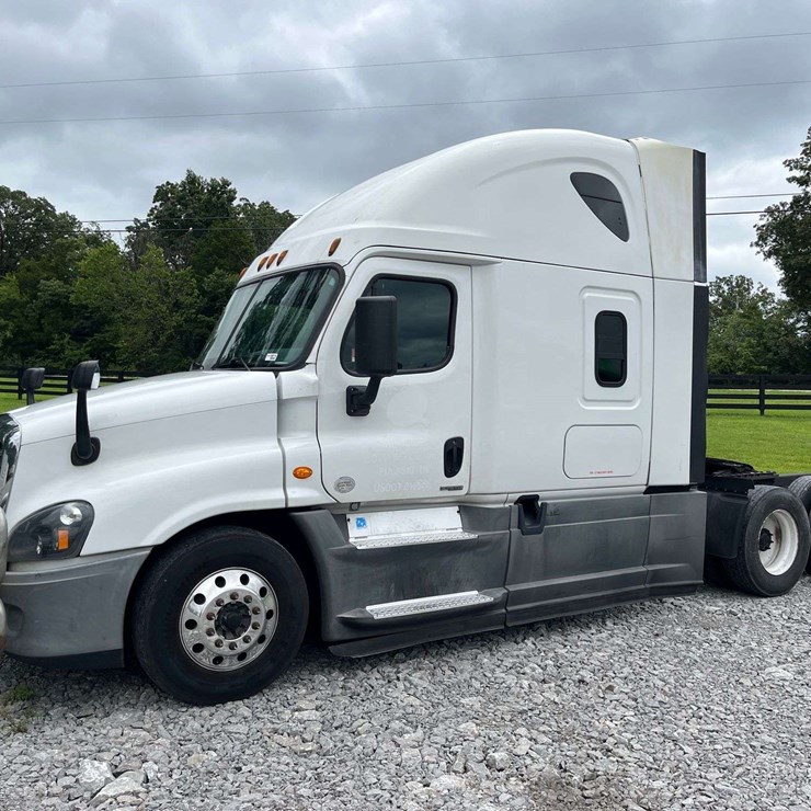 2018 FREIGHTLINER Cascadia Evolution T/A Truck Tractor