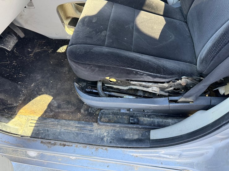 2014-dodge-grand-caravan-image-17